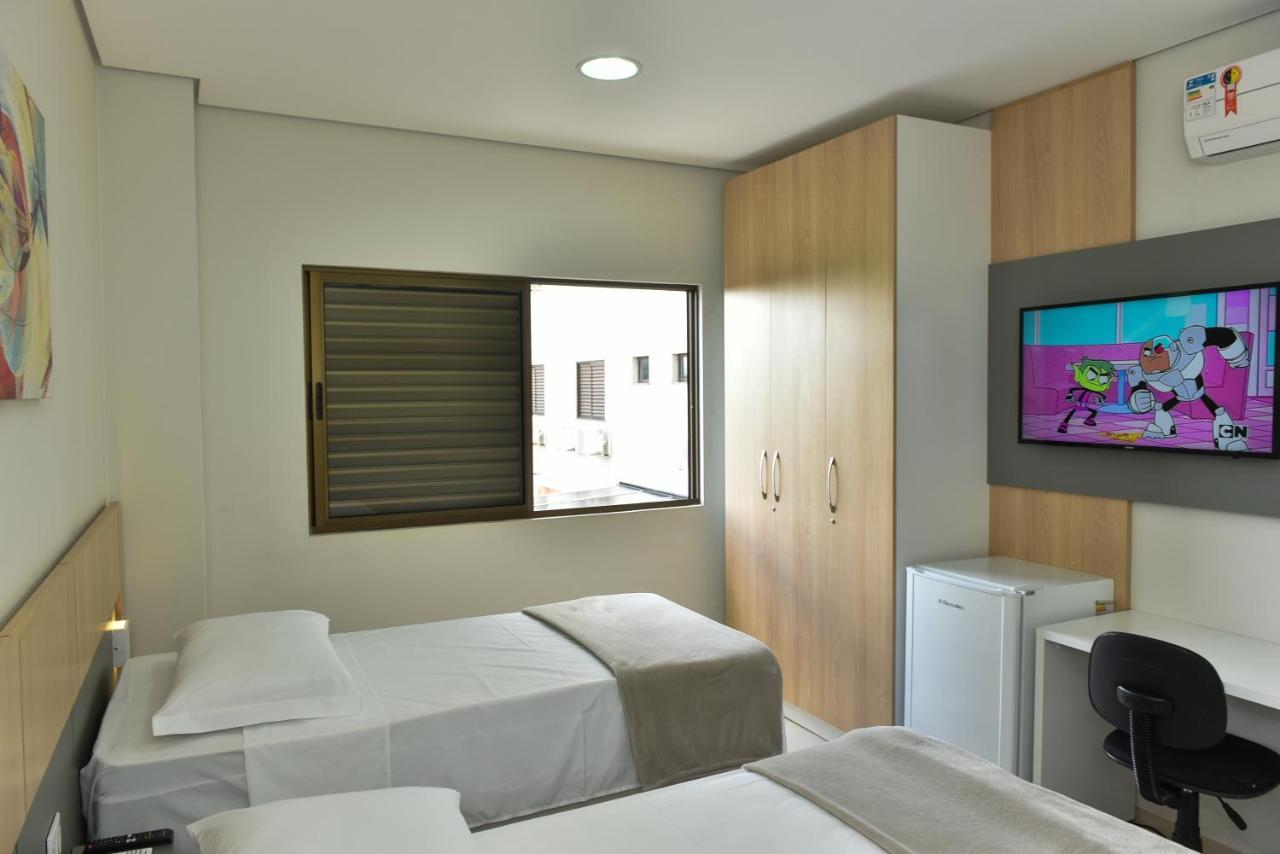 Hotel Plaza Garden Каскавел Екстериор снимка