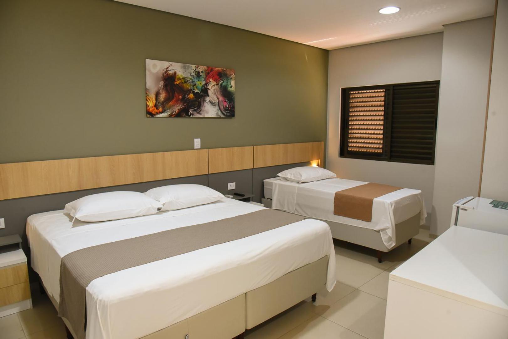 Hotel Plaza Garden Каскавел Екстериор снимка