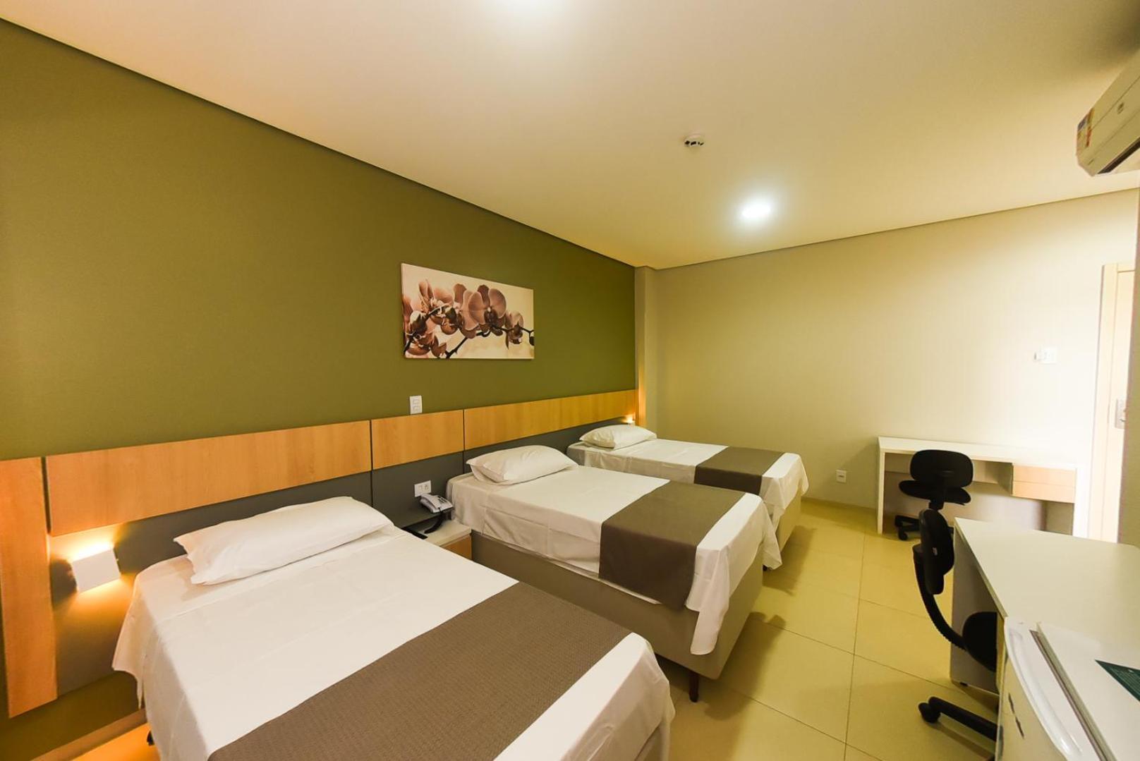 Hotel Plaza Garden Каскавел Екстериор снимка